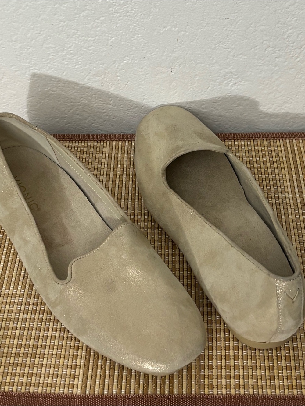 VIONIC Woman CORAL Metallic Slip On Loafers Size: 10